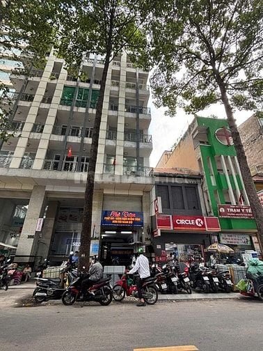 Cơ Hội Sở Hữu Nhà Trung Tâm Q1 – Diện Tích Đẹp 4x20 4 Tầng