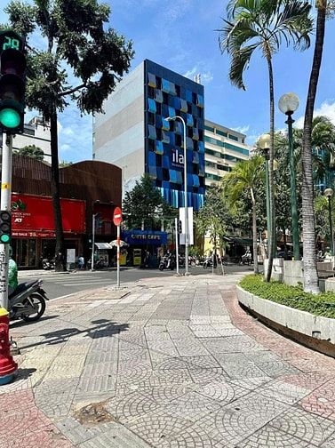 48 tỷ! Góc 2 mặt tiền DT: 10*17m ngay đường Hai Bà Trưng Quận 1