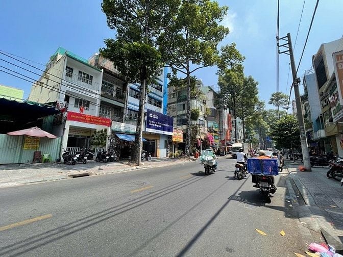 BÁN NHÀ MẶT TIỀN 156 TRẦN QUANG KHẢI - TRUNG TÂM PHƯỜNG TÂN ĐỊNH 