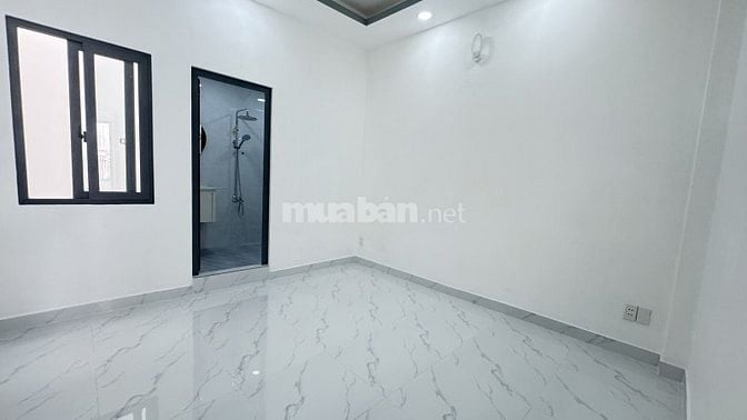 Bán nhà đường Nguyễn Biểu Q.5 - 4PN 5WC
