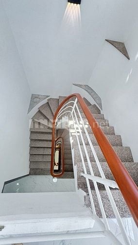 Bán nhà đường Nguyễn Biểu Q.5 - 4PN 5WC