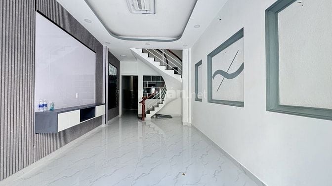 Bán nhà đường Nguyễn Biểu Q.5 - 4PN 5WC