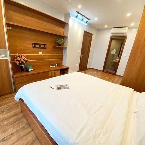 Bán nhà 7 tầng phố Chùa Bộc, lô góc, 100m2, có thang máy, ngõ ô tô