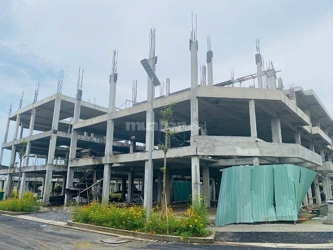 Sở Hữu Ngay Nhà Phố Sang Trọng,Đầu Tư Sinh Lời Bền Vững tại The Larita