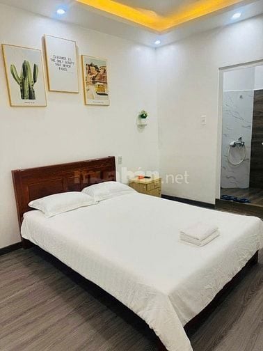 BÁN GẤP KHÁCH SẠN MẶT TIỀN TRUNG TÂM TP ĐÀ LẠT
