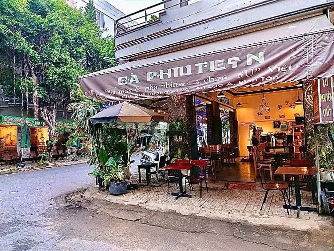 SANG QUÁN CAFE GÓC 2 MẶT TIỀN. VỊ TRÍ RẤT ĐẸP. GIÁ CHỐT RẺ