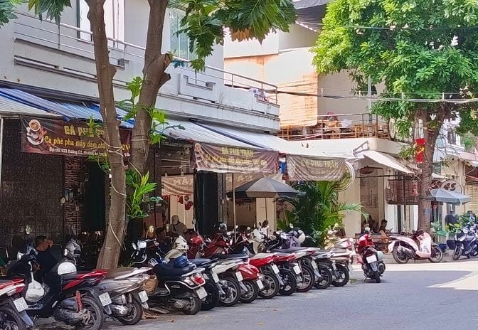 SANG QUÁN CAFE GÓC 2 MẶT TIỀN. VỊ TRÍ RẤT ĐẸP. GIÁ CHỐT RẺ