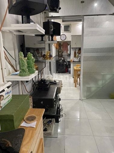 Nhà Đẹp Giá Rẻ - ngay Ngã 5 Vĩnh Lộc - 2pn 2wc - tặng nội thất