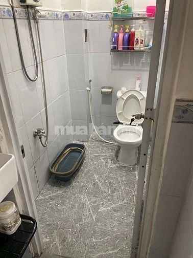 Nhà Đẹp Giá Rẻ - ngay Ngã 5 Vĩnh Lộc - 2pn 2wc - tặng nội thất