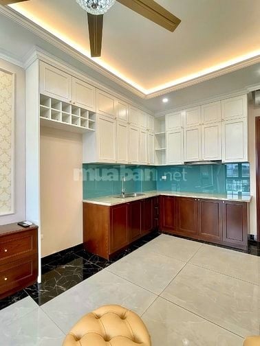 Bán nhà riêng phố Thanh Xuân 43m2*7T,MT:4m,thang máy,vỉa hè,kd,20,5tỷ.