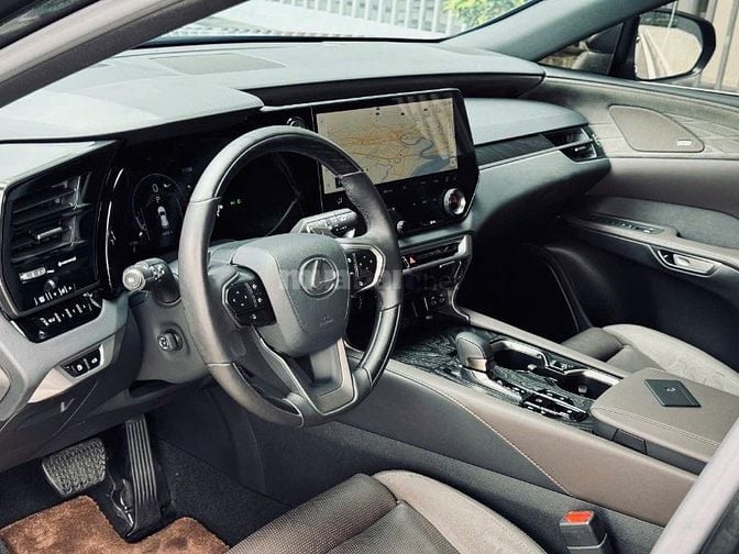 🐦‍🔥 LEXUS RX 350 "LUXURY"  • Odo : 5.555 kilomet • Sản xuất 09.2023