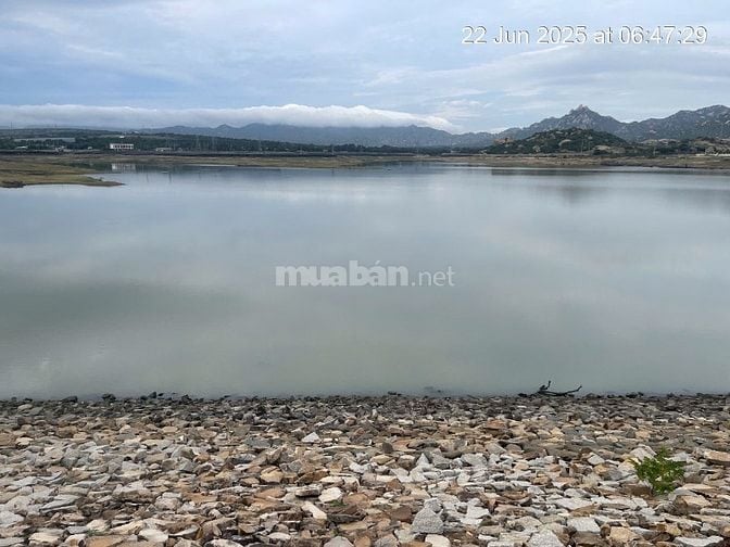 Bán 6640m2 giá 3,2 tỷ, sổ đỏ, gần khu du lịch Mũi Dinh, Ninh Thuận