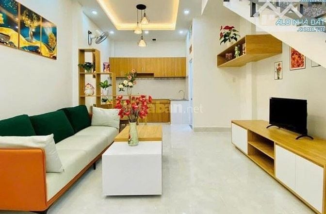 Chính chủ cần Bàn GẤP Nhà Dương Quảng Hàm P5 Gò Vấp, 56m2 / 2 tỷ 600. 