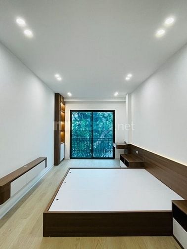 ĐẶNG TIẾN ĐÔNG - Ô TÔ TRÁNH - 7 TẦNG - THANG MÁY