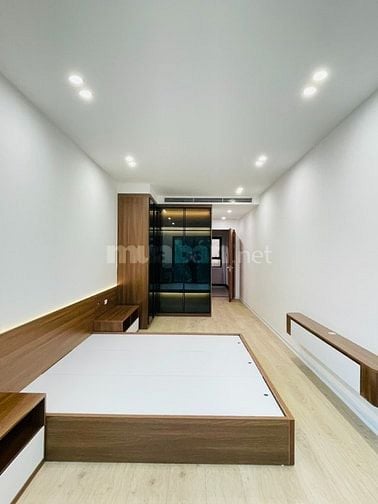 ĐẶNG TIẾN ĐÔNG - Ô TÔ TRÁNH - 7 TẦNG - THANG MÁY