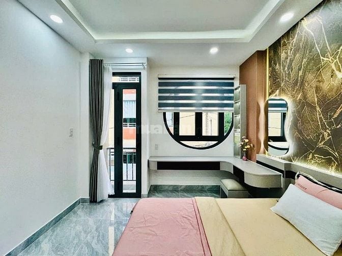 BÁN NHÀ GẤP NHÀ PHẠM VĂN HAI P5 TÂN BÌNH GIÁ 2TỶ370 DT 48M2