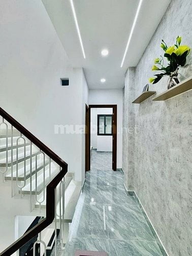 BÁN NHÀ GẤP NHÀ PHẠM VĂN HAI P5 TÂN BÌNH GIÁ 2TỶ370 DT 48M2