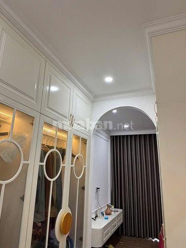 Chính chủ ngộp bank cần bán gấp nhà hẻm 6m Văn Cao [ 4m x 20m] 3 lầu