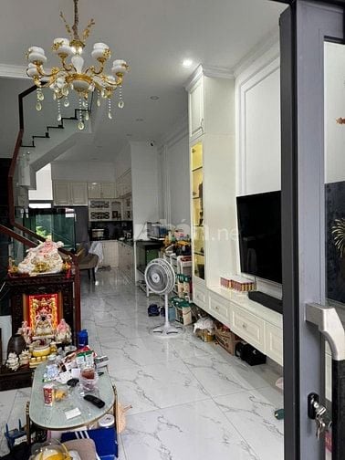 Chính chủ ngộp bank cần bán gấp nhà hẻm 6m Văn Cao [ 4m x 20m] 3 lầu