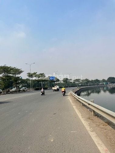 Bán nhà 5 tầng thang máy rất đẹp, góc, ngõ oto 7 chỗ P Chu Huy Mân, LB