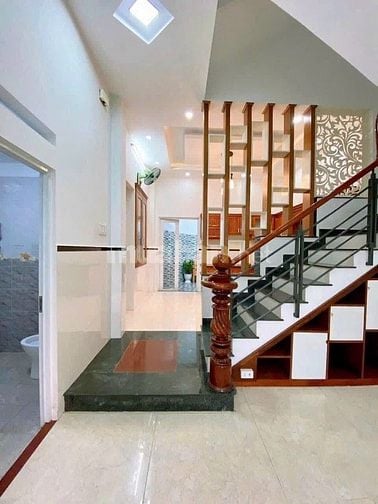 Hàng hiếm- nhà Nguyễn Thời Trung,P6,Quận 5,Dt 54.5m2, 2Lầu,SHR,2tỷ570