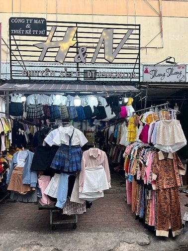 Cần sang xưởng gia công may và shop thời trang nữ