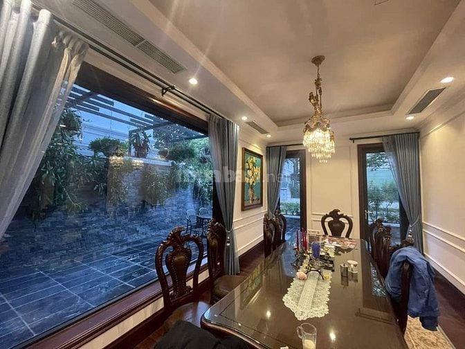 Siêu Phẩm, Bán Tòa nhà Hòa Mã, Tuệ Tĩnh, Phố Huế: 170m2, Mặt tiền 11m
