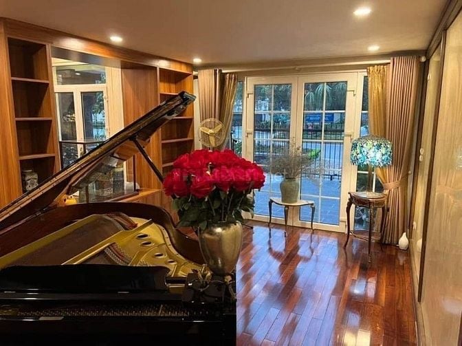Siêu Phẩm, Bán Tòa nhà Hòa Mã, Tuệ Tĩnh, Phố Huế: 170m2, Mặt tiền 11m