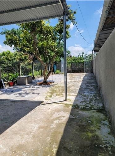 BÁN ĐẤT + NHÀ CẤP 4, 5x50, ĐỐI DIỆN CHỢ SUỐI SÂU TRẢNG BÀNG GIÁ 780TR