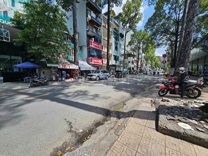 Building Siêu Hiếm ĐC: 265-267 Trần Bình Trọng, Q.5. Hầm 7 tầng+ t.máy