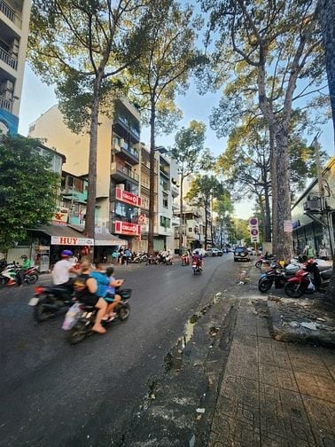 Building Siêu Hiếm ĐC: 265-267 Trần Bình Trọng, Q.5. Hầm 7 tầng+ t.máy