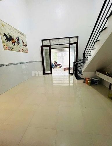 CHƯA KỊP HƯỞNG CHỦ NGỘP GỬI BÁN GẤP NHÀ 1 TRỆT 1 LỬNG - GIÁ 840 TRIỆU 
