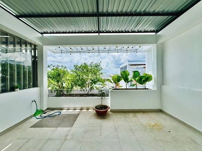 Đi nước ngoài định cư bán gấp nhà ở đường Nguyễn Đình Chiểu, phường 4,