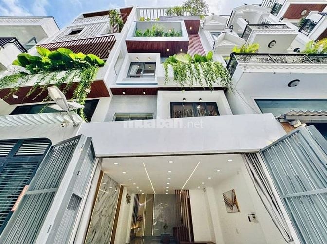Đi nước ngoài định cư bán gấp nhà ở đường Nguyễn Đình Chiểu, phường 4,