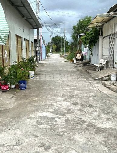 CHƯA KỊP HƯỞNG CHỦ NGỘP GỬI BÁN GẤP NHÀ 1 TRỆT 1 LỬNG - GIÁ 840 TRIỆU 