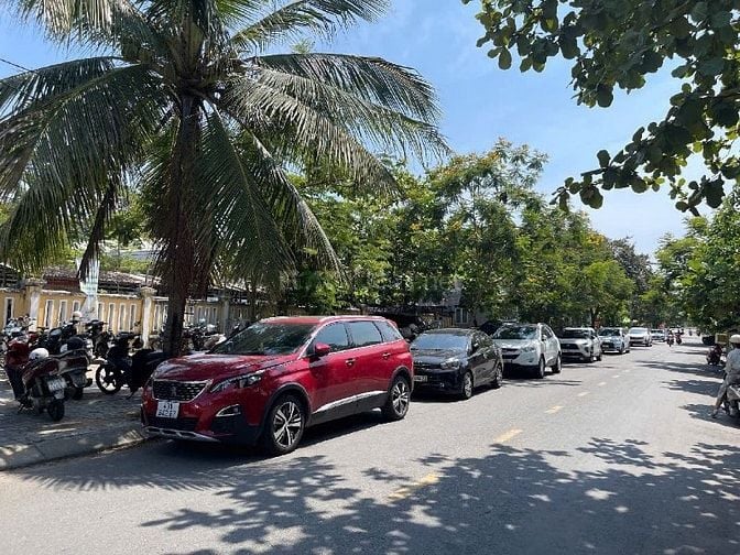 Bán nhà kiệt Ôtô gần UB quận Ngũ Hành Sơn (103m2 – Giá 3,9tỷ)