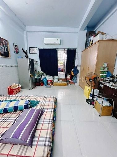 Bán gấp MT VIP 151 Hoàng Diệu P9 Q4