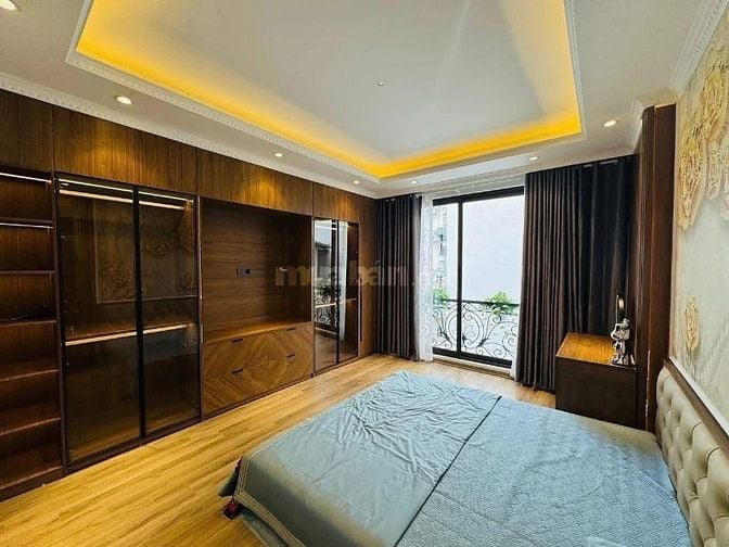 Bán nhà Phố Yên Lộ, 5,99 tỷ, 35m2, 3PN, 4WC, 5 tầng, chính chủ, hot!