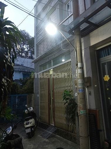 Cho thuê nhà hẻm 3m(BG) Hồng Bàng, P.16, Quận 11 giá 10tr