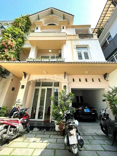 Bán Biệt Thự cực đẹp KDC Nam Long Trần Trọng Cung Quận 7 Giá rẻ 27 tỷ