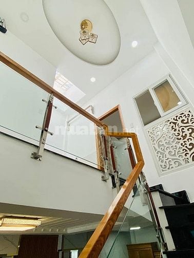 Nhà hẻm ô tô Lê Quang Định - Quận Bình Thạnh / Giá Mềm Chỉ 1 Tỷ 580