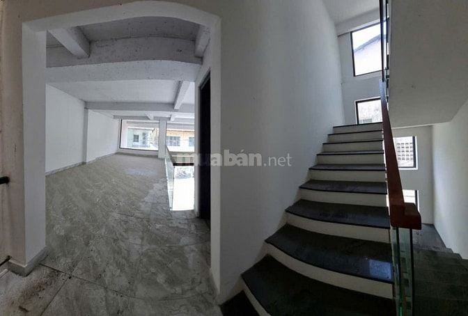 bán cho thuê nhà 2 mặt tiền 221. Trần Huy Liệu quận Phú nhuận.