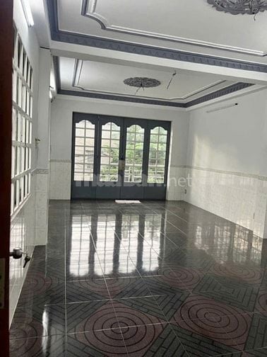 Cho thuê nhà hẻm 4m(XH) Đường C1, P.13, Q.Tân Bình giá 11tr