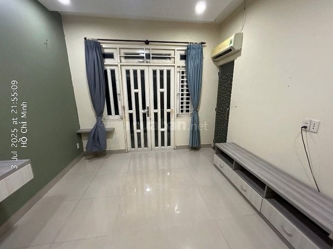 Cho thuê nhà 5PN, 5 WC - diện tích sử dụng 240m2