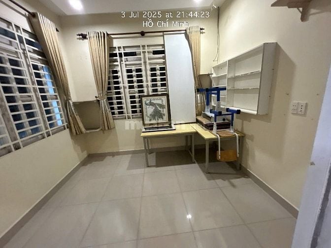 Cho thuê nhà 5PN, 5 WC - diện tích sử dụng 240m2