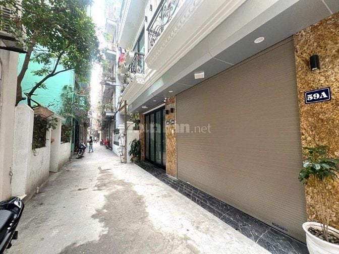 Nhà Phân Lô Phùng Chí Kiên – Trung Tâm Cầu Giấy – Ô Tô Trong Nhà – 6 T