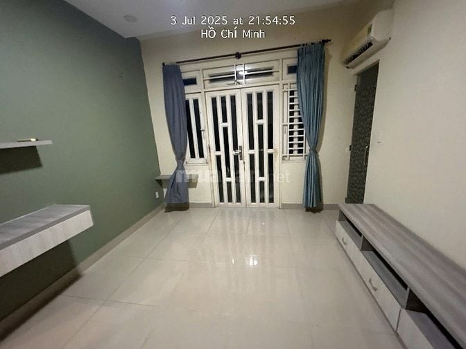 Cho thuê nhà 5PN, 5 WC - diện tích sử dụng 240m2