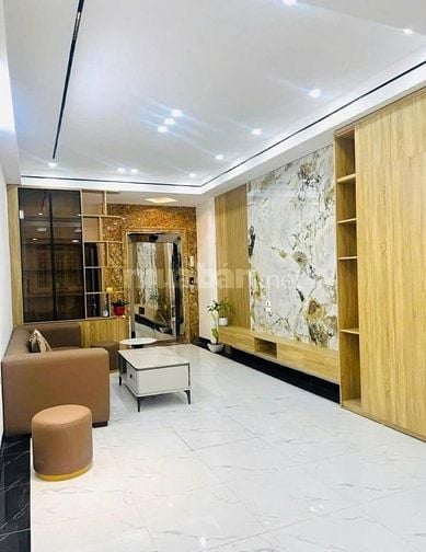 Nhà Phân Lô Phùng Chí Kiên – Trung Tâm Cầu Giấy – Ô Tô Trong Nhà – 6 T