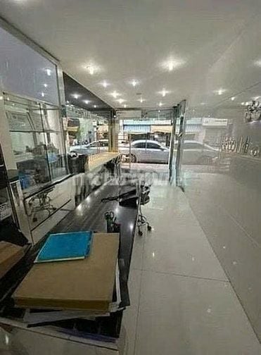 23Tr Mặt Tiền Huỳnh Văn Bánh 180m2 8 Phòng gần Phan Đình Phùng Nhà Mới