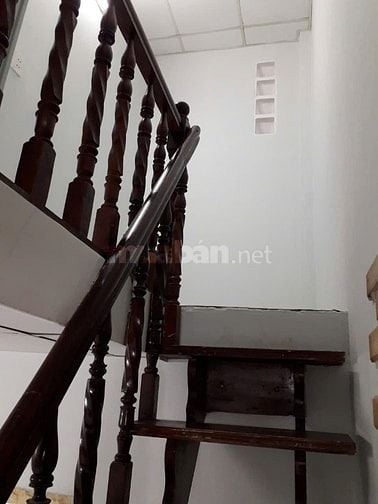 Bán nhà có gác suốt cách Coop Rạch Miễu 5p, 3,4 TL